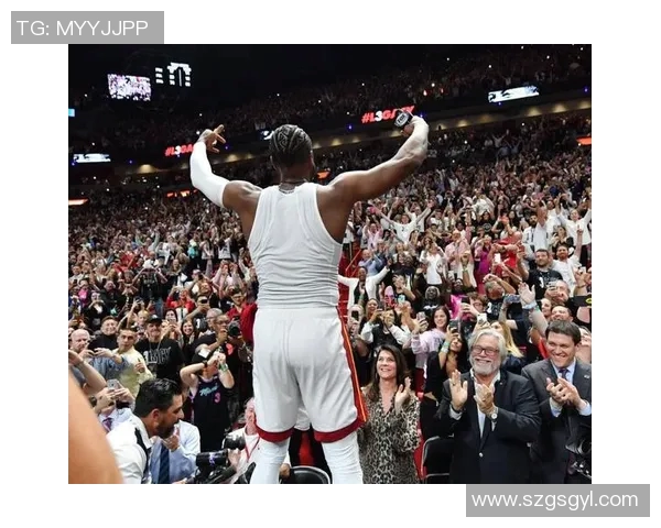 韦德职业生涯十大精彩瞬间回顾展现传奇球员的辉煌时刻