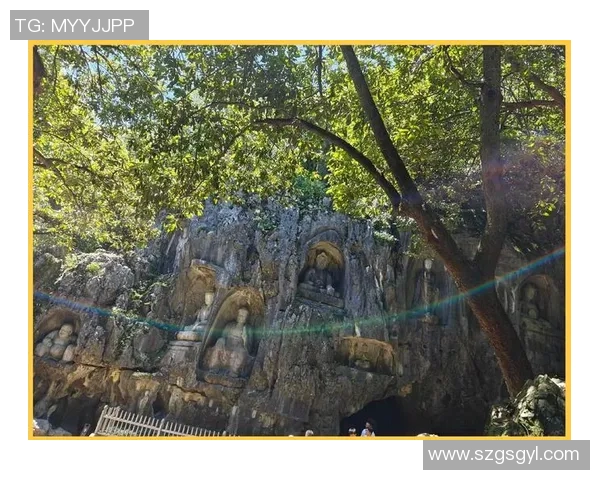 雷法山口与岗山的对决探秘山脉之美与自然奇观的碰撞