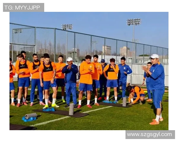 山东与华夏之战裁判争议引发黑哨质疑球迷怒斥判罚不公 山东与华夏之战裁判争议引发黑哨质疑球迷怒斥判罚不公