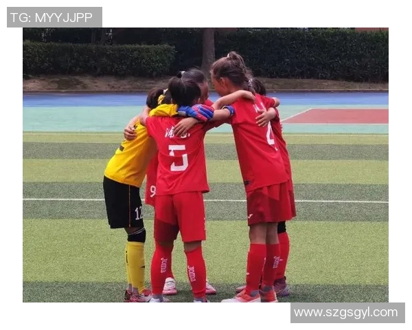 女足与男足U9对抗赛精彩回顾展现青少年足球的无限可能性